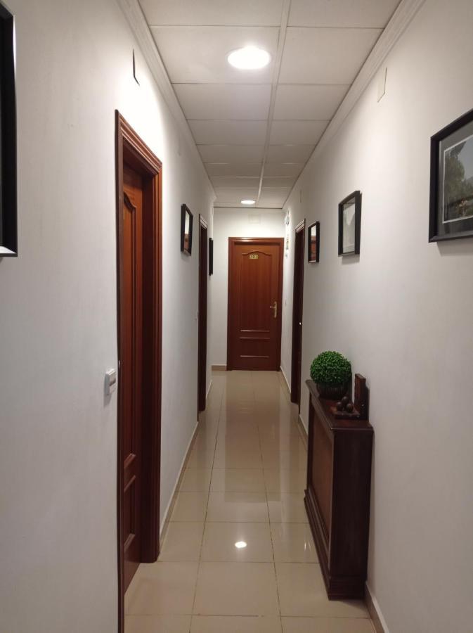 Hostal Canamares Luaran gambar